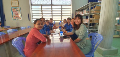 Học sinh đi học trở lại sau thời gian nghỉ phòng, chống dịch bệnh Covid 19