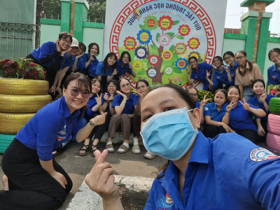 Công trình thanh niên "Lốp xe nở hoa" kết hợp "Ngày chủ nhật xanh"