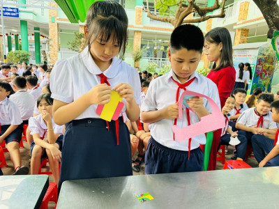 Tổ chức ngày hội Tiếng Anh