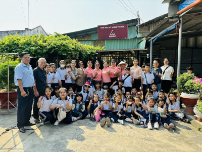 Tổ chức giáo dục địa phương tại làng nghề Tương Bình Hiệp