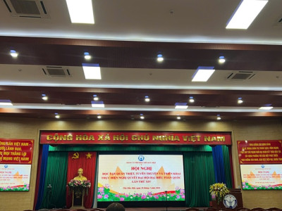 ĐẢNG VIÊN TRƯỜNG TIỂU HỌC TRẦN PHÚ THAM GIA HỘI NGHỊ NGHIÊN CỨU, HỌC TẬP NGHỊ QUYẾT