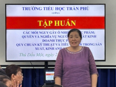 TẬP HUẤN AN TOÀN THỰC PHẨM CHO CÁN BỘ, GIÁO VIÊN, NHÂN VIÊN