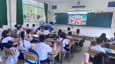 Liên Đội TH Nguyễn Trãi Tuyên Truyền Tổng Đài Quốc Gia Bảo Vệ Trẻ Em 111