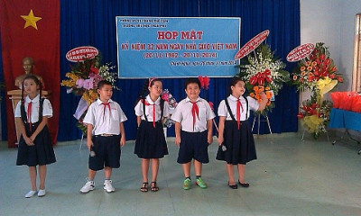 Văn nghệ nhân kỉ nhiệm ngày nhà giáo 201/11