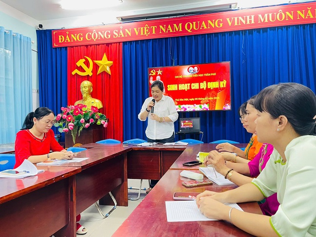 SINH HOẠT CHI BỘ THÁNG 01/2026 – CHI BỘ TRƯỜNG TIỂU HỌC TRẦN PHÚ